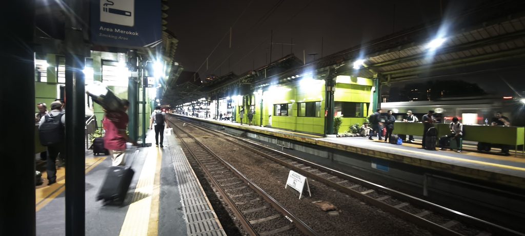 Kembali ke Jakarta 1 Stasiun Gambir